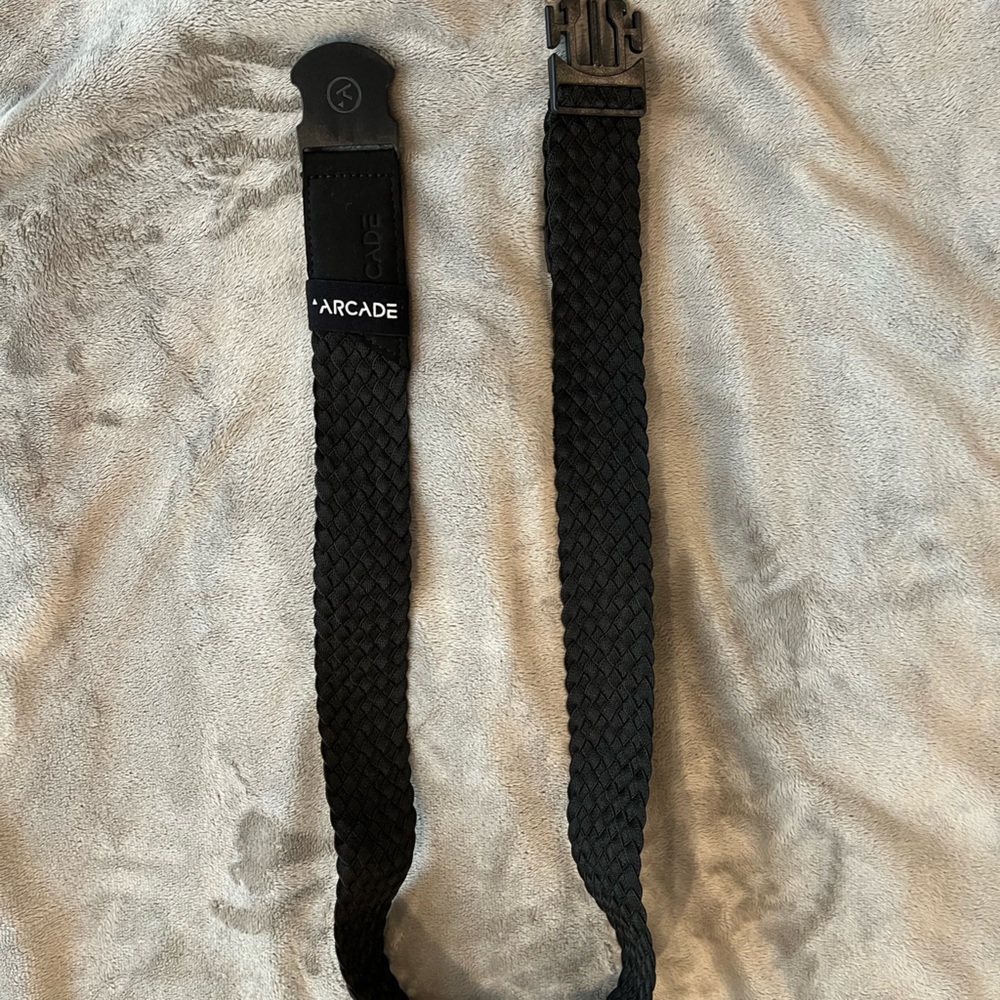 Men’s arcade belt